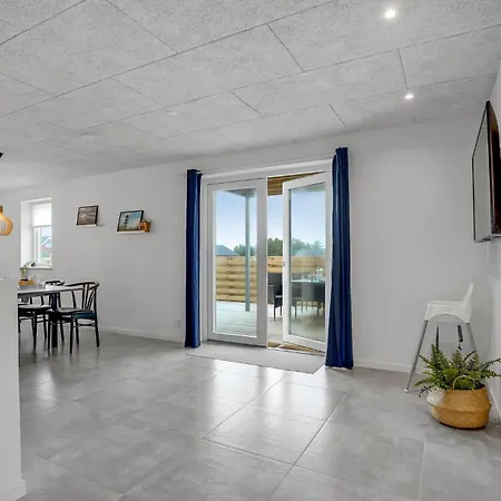 Amazing In With House Sea View *